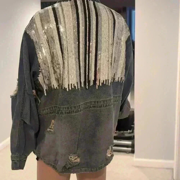 Jean jacket - Picture 6 of 7